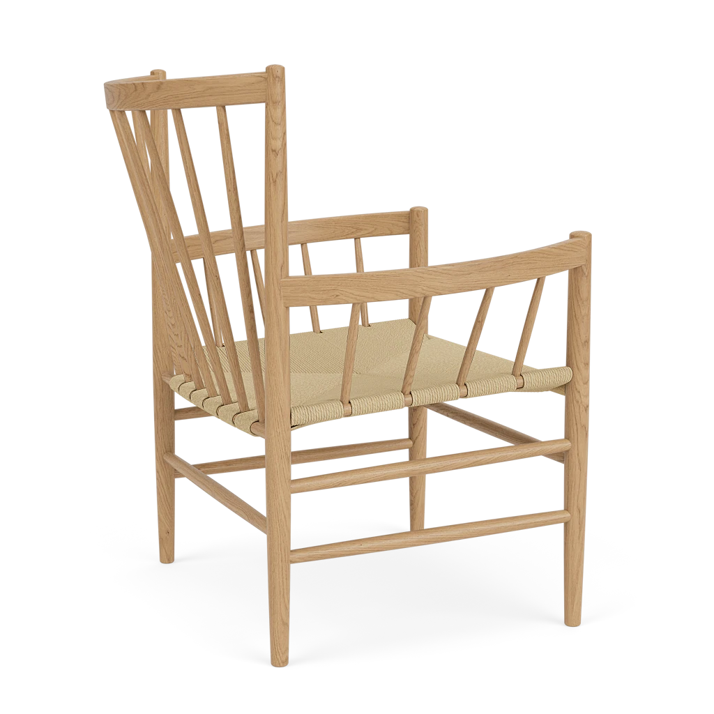 J82 - Lounge chair - Oak J82 - Lounge chair - Oak
